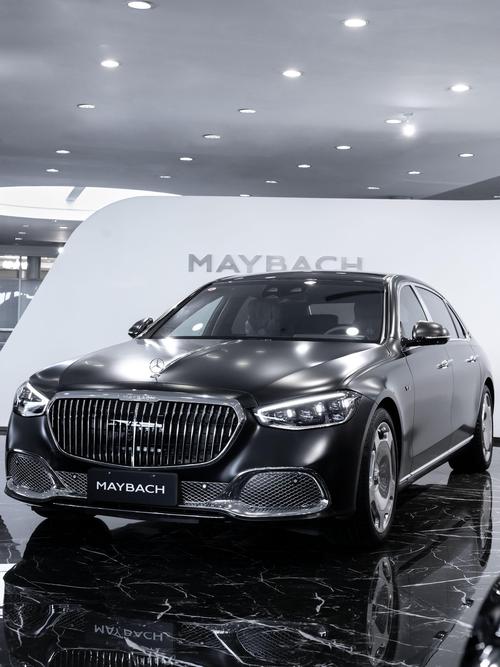 成都227岚图汽车的售后服务让用户无忧出行，迈巴赫未来的豪华车趋势